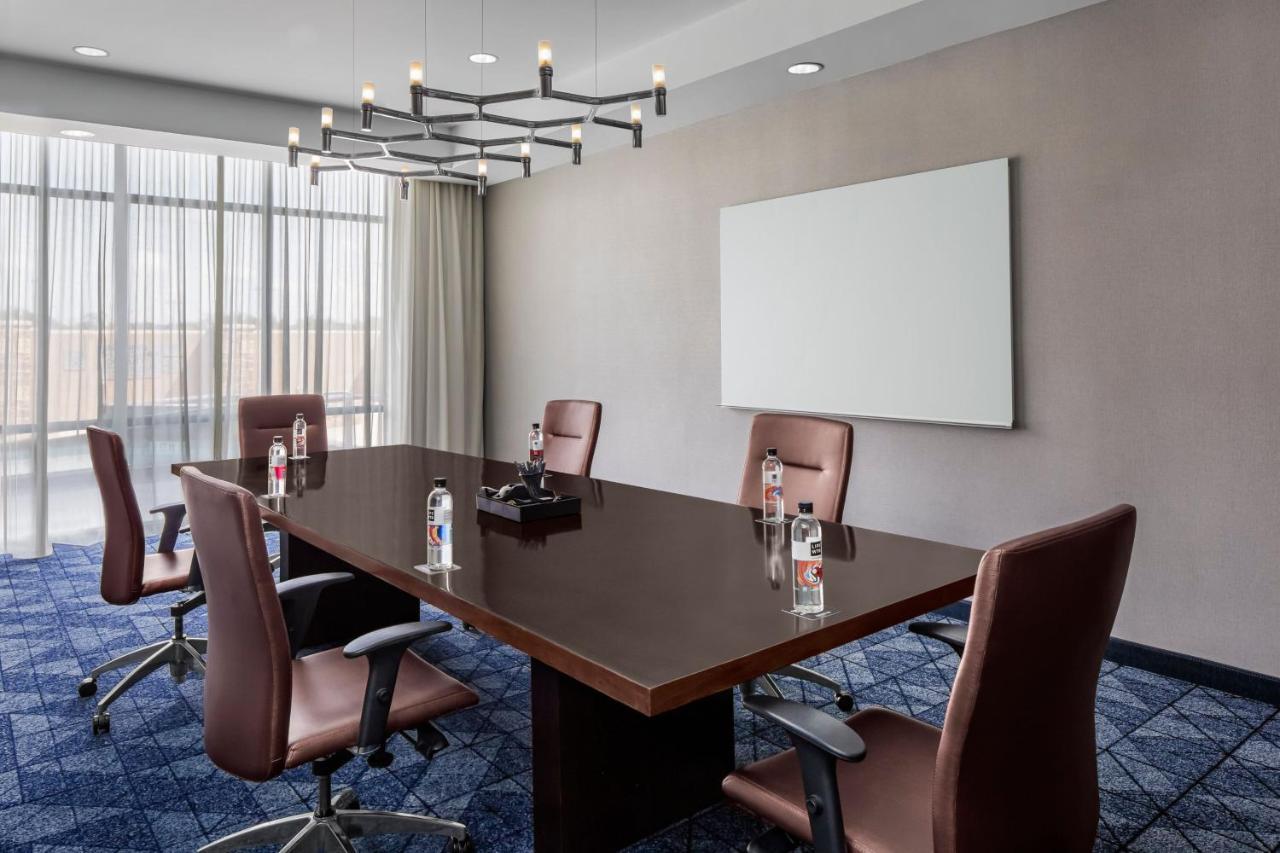Courtyard By Marriott San Angelo Hotel Ngoại thất bức ảnh