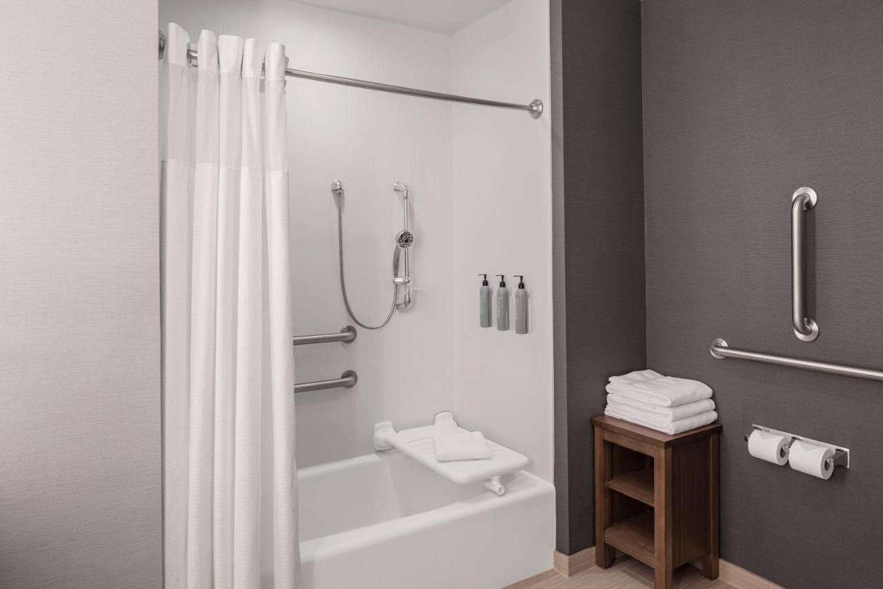 Courtyard By Marriott San Angelo Hotel Ngoại thất bức ảnh