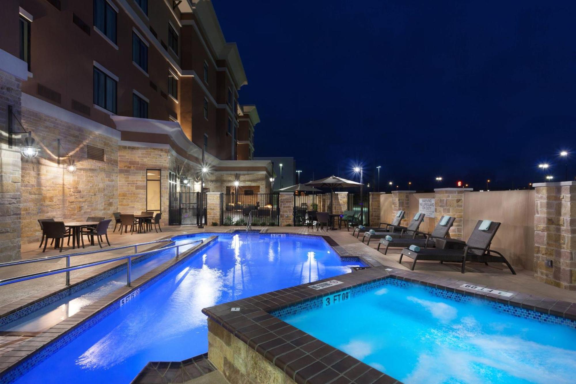 Courtyard By Marriott San Angelo Hotel Ngoại thất bức ảnh