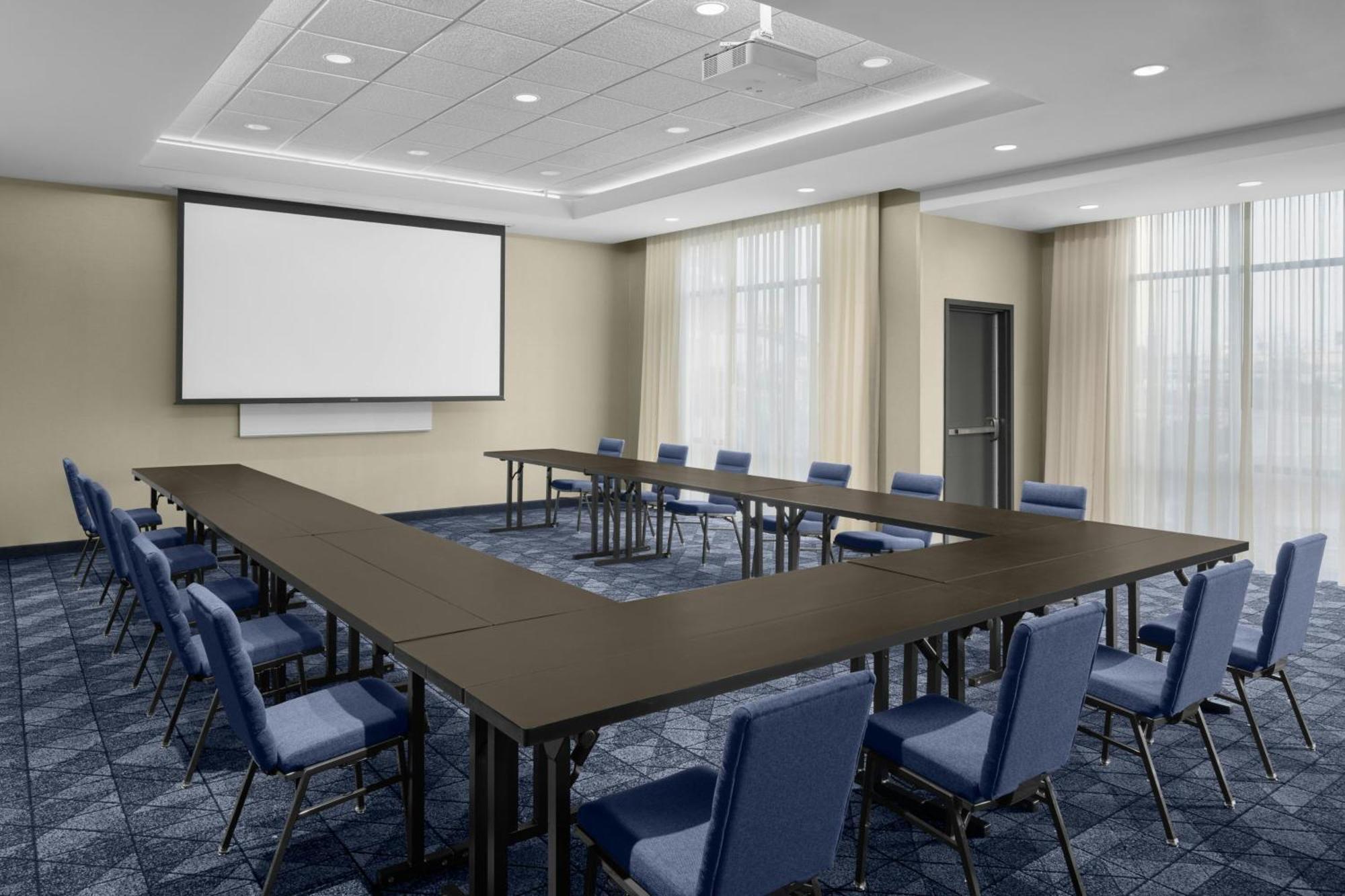Courtyard By Marriott San Angelo Hotel Ngoại thất bức ảnh