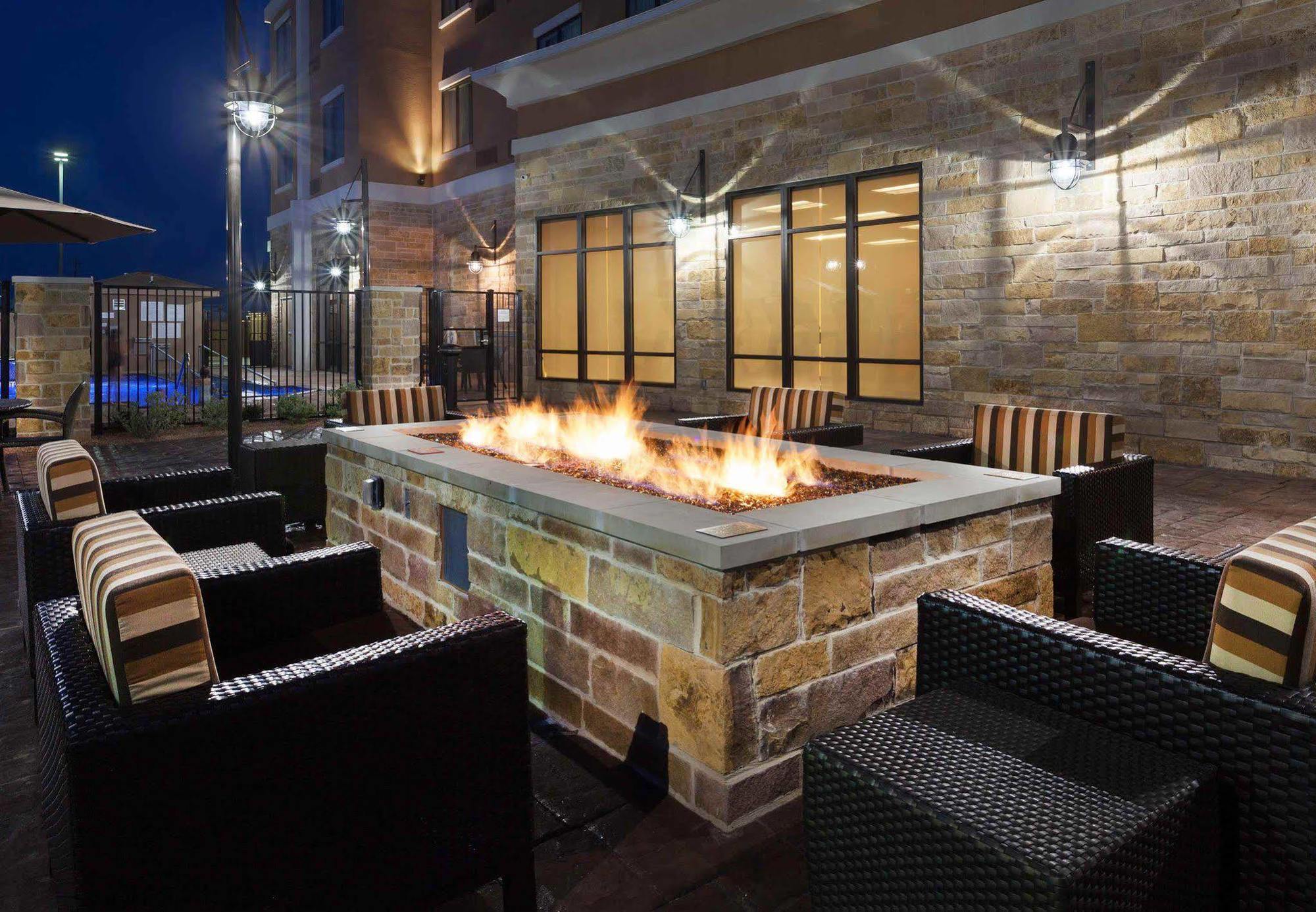 Courtyard By Marriott San Angelo Hotel Ngoại thất bức ảnh