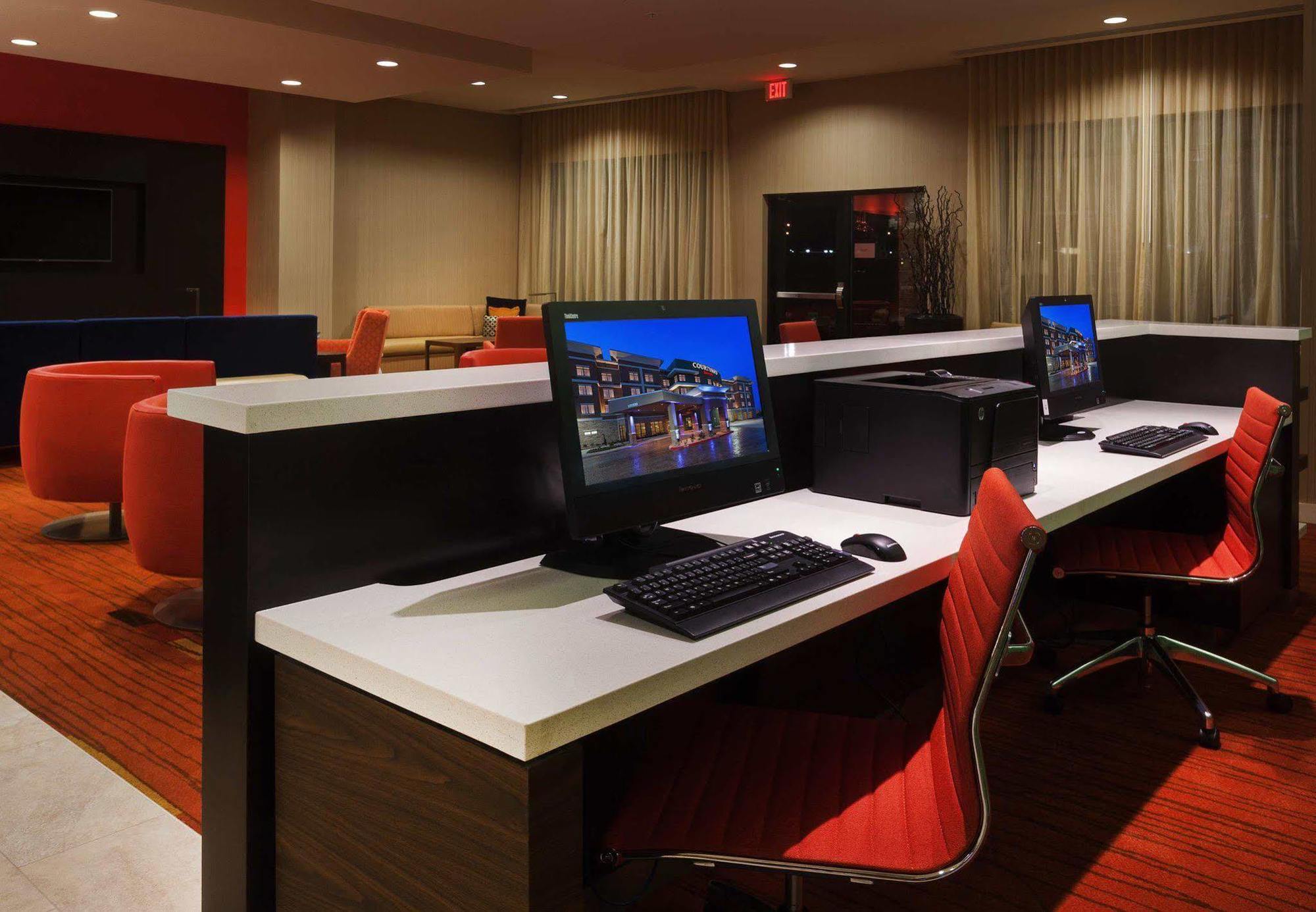 Courtyard By Marriott San Angelo Hotel Ngoại thất bức ảnh